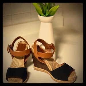 Tory Burch sandals / wedges